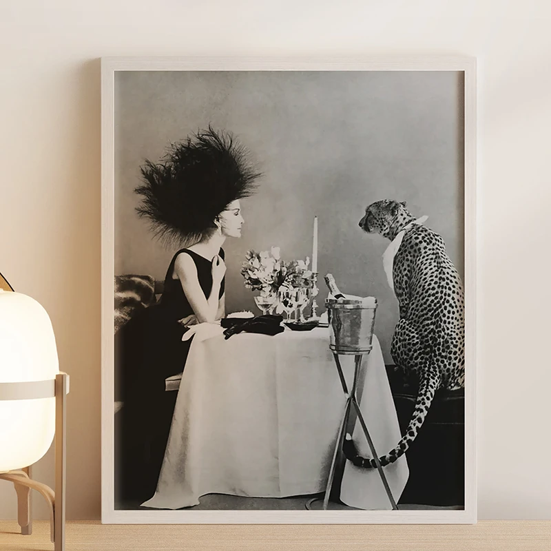 Женщина с гепардом Модный плакат Модель Фотография Черно-белая стена Искусство Картина Холст Печать Спальня Домашний декор Живопись
